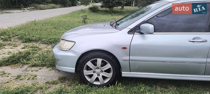 Седан Mitsubishi Virage 2004 в Запорожье