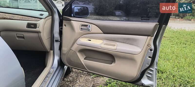 Седан Mitsubishi Virage 2004 в Запорожье