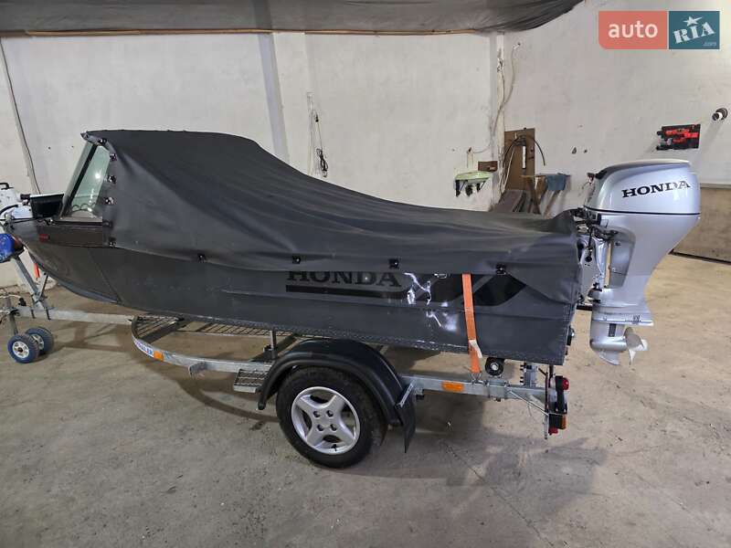 Катер МКМ Херсонка 1971 в Черновцах фото 2 Катер МКМ Херсонка 1971 в Черновцах