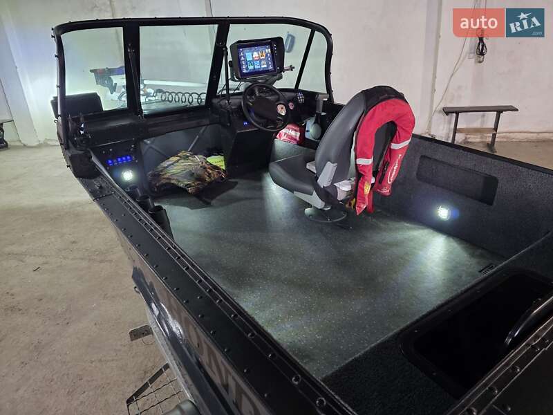 Катер МКМ Херсонка 1971 в Черновцах фото 9 Катер МКМ Херсонка 1971 в Черновцах