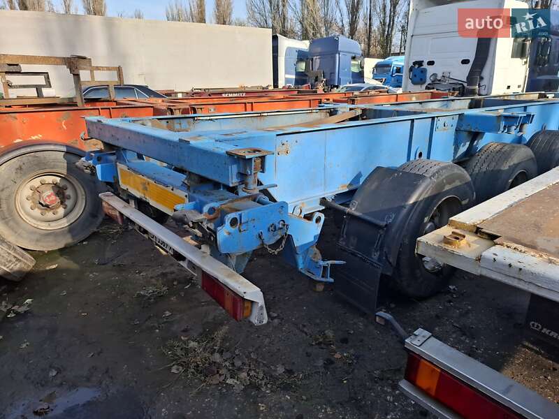 Контейнеровоз напівпричіп Montracon SMR 2000 в Одесі