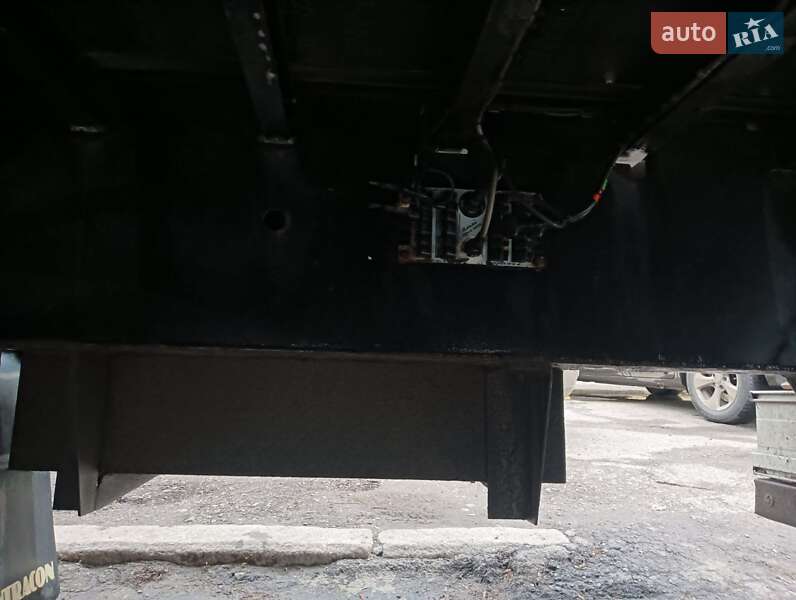 Тентованный борт (штора) - полуприцеп Montracon SMRC 2013 в Одессе