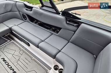 Катер Moomba Max 2024 в 