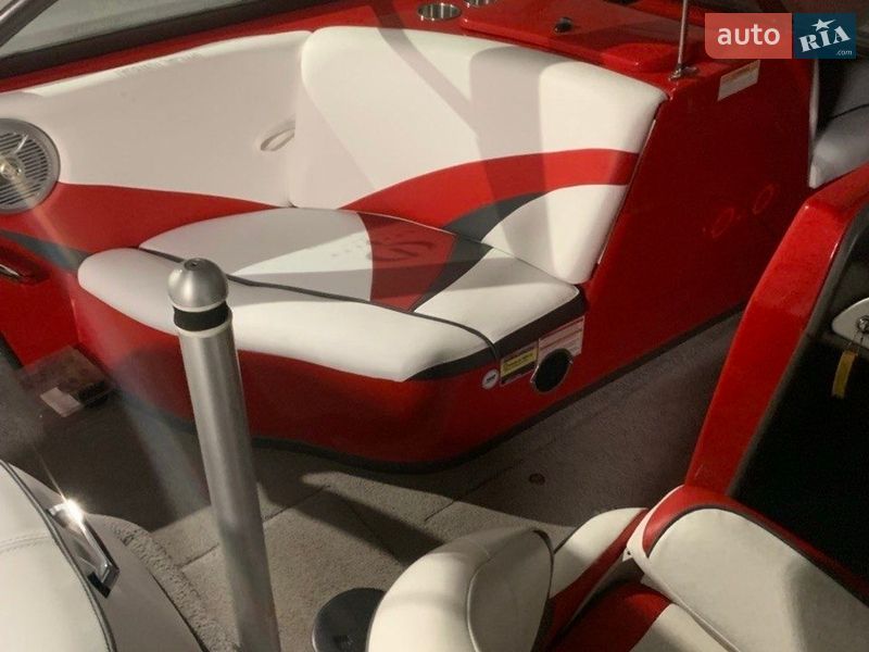 Катер Moomba Mobius 2007 в Черкасах фото 4 Катер Moomba Mobius 2007 в Черкасах