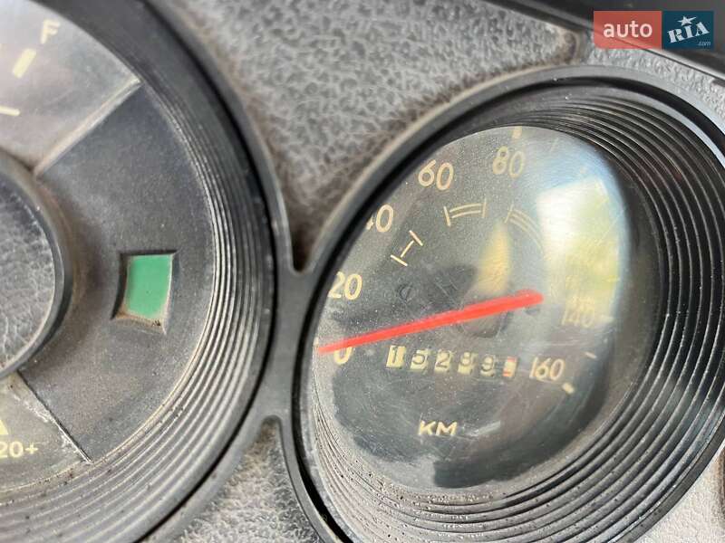 Седан Москвич/АЗЛК 2140 1977 в Нікополі