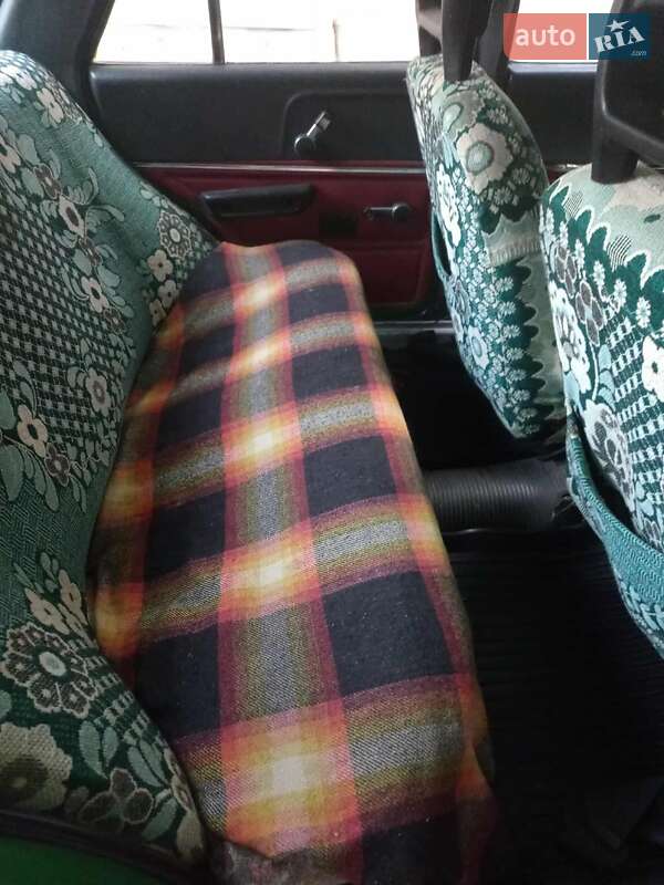 Седан Москвич/АЗЛК 2140 1987 в Сосницях фото 11 Седан Москвич/АЗЛК 2140 1987 в Сосницях