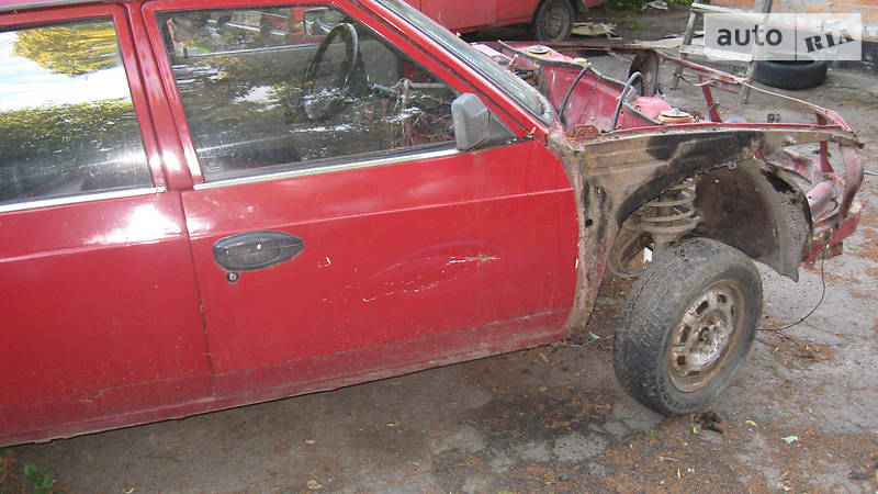 Хэтчбек Москвич/АЗЛК 2141 1991 в Ровно фото 2 Хэтчбек Москвич/АЗЛК 2141 1991 в Ровно