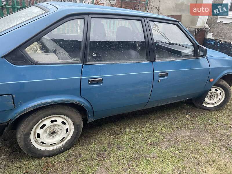 Хетчбек Москвич/АЗЛК 2141 1991 в Ямполі