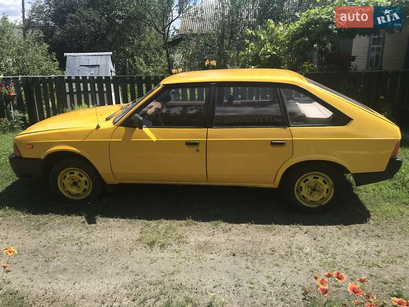 Хэтчбек Москвич/АЗЛК 2141 1990 в Киеве фото 2 Хэтчбек Москвич/АЗЛК 2141 1990 в Киеве