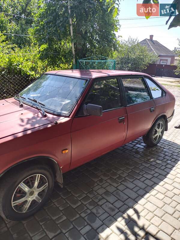 Хэтчбек Москвич/АЗЛК 2141 1991 в Первомайске