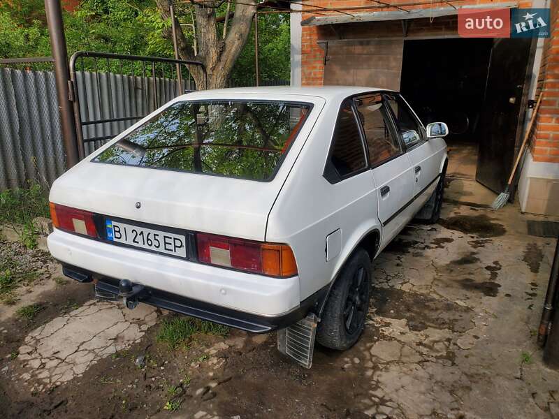 Хетчбек Москвич/АЗЛК 2141 1988 в Полтаві