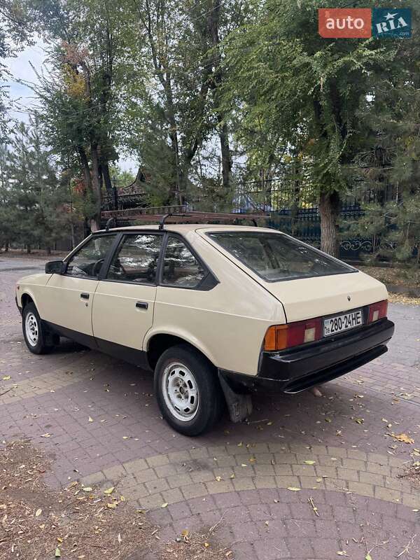 Хетчбек Москвич/АЗЛК 2141 1990 в Запоріжжі фото 13 Хетчбек Москвич/АЗЛК 2141 1990 в Запоріжжі