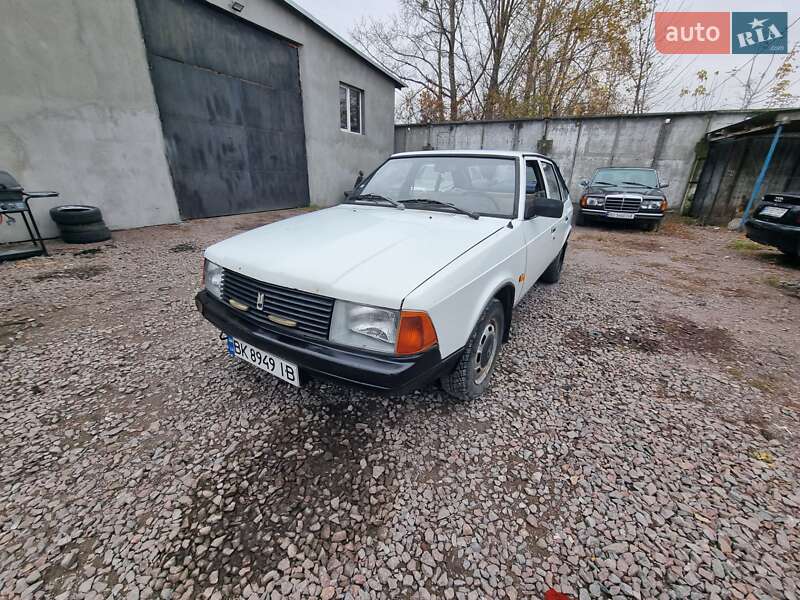 Хэтчбек Москвич/АЗЛК 2141 1992 в Кременце