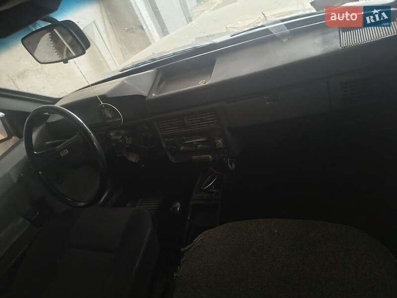 Хетчбек Москвич/АЗЛК 2141 1991 в Звенигородці фото 4 Хетчбек Москвич/АЗЛК 2141 1991 в Звенигородці