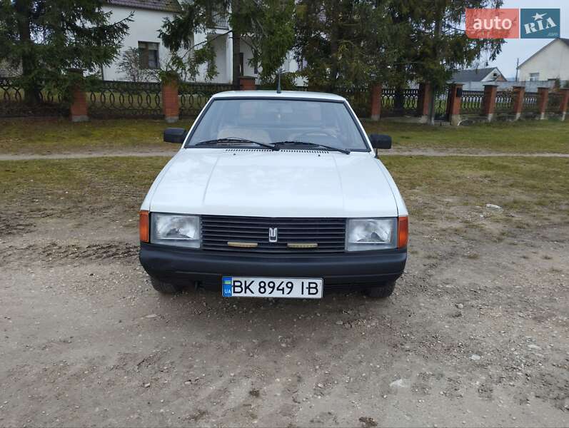 Хэтчбек Москвич/АЗЛК 2141 1992 в Кременце