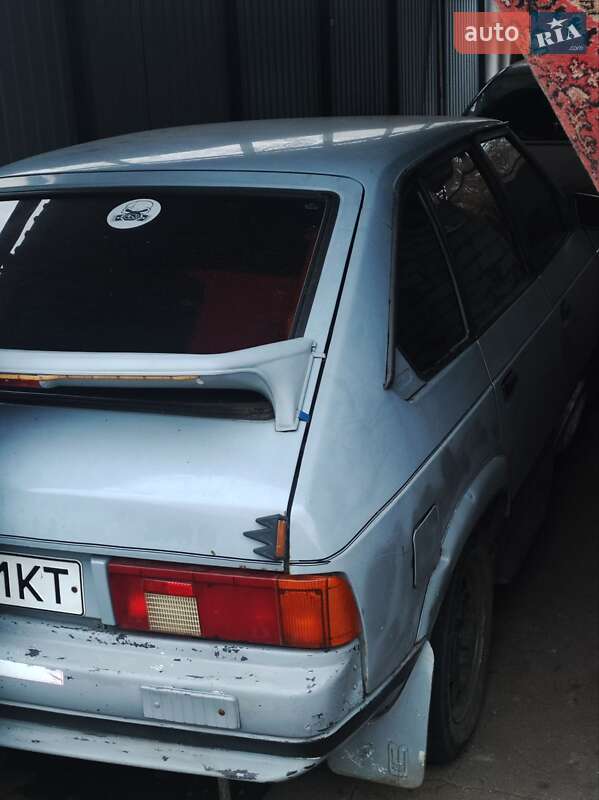 Хэтчбек Москвич/АЗЛК 2141 1991 в Краматорске