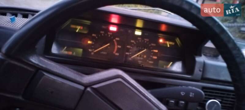 Хетчбек Москвич/АЗЛК 2141 1994 в Вараші