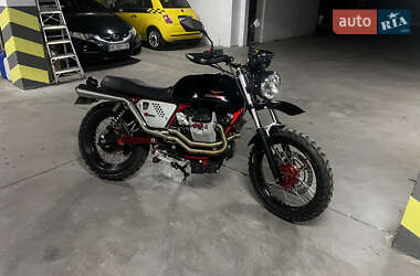 Скремблер Moto Guzzi V7 Racer 2011 в 