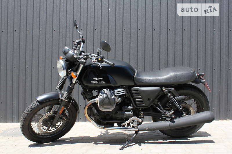 Мотоцикл Классик Moto Guzzi V7 Stone 2014 в Одессе