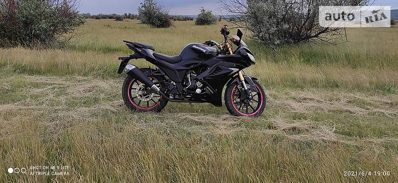 Мотоцикл Спорт-туризм Musstang MT 250-10B 2014 в 
