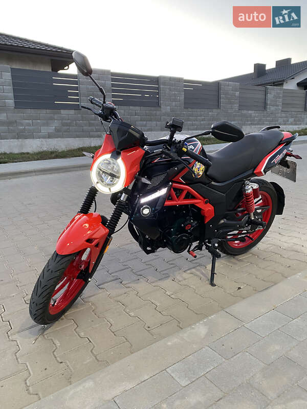 Musstang XTREET 250 2021