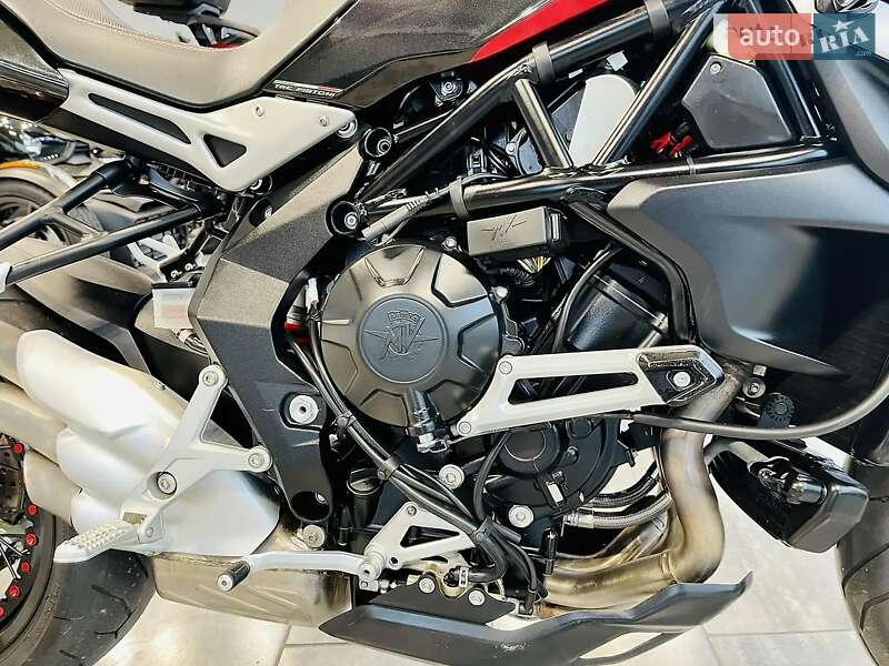Мотоцикл Без обтекателей (Naked bike) Mv agusta Brutale 2014 в Киеве