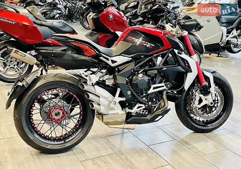 Мотоцикл Без обтекателей (Naked bike) Mv agusta Brutale 2014 в Киеве