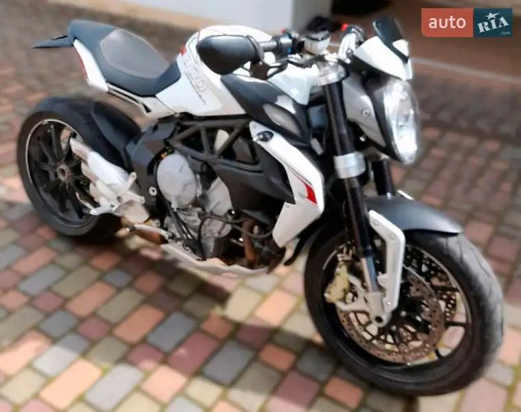Mv agusta Dragster 2016