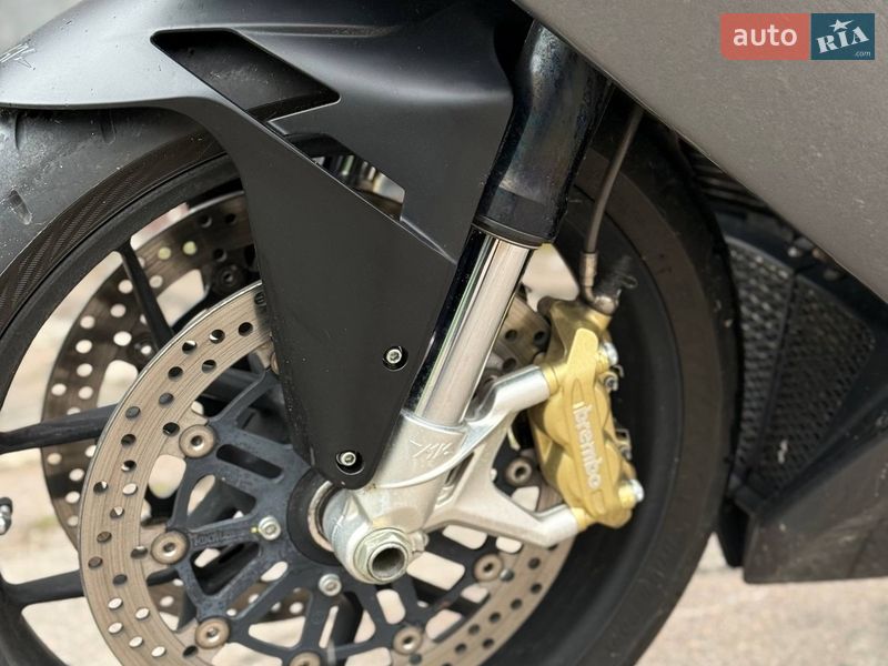 Спортбайк Mv agusta F3 2012 в Києві фото 4 Спортбайк Mv agusta F3 2012 в Києві