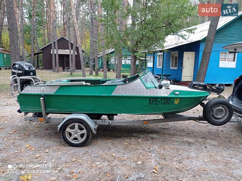 Лодка Неман Неман-2 1995 в Киеве
