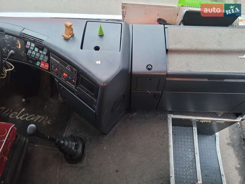 Туристический / Междугородний автобус Neoplan 116 1996 в Одессе фото 3 Туристический / Междугородний автобус Neoplan 116 1996 в Одессе