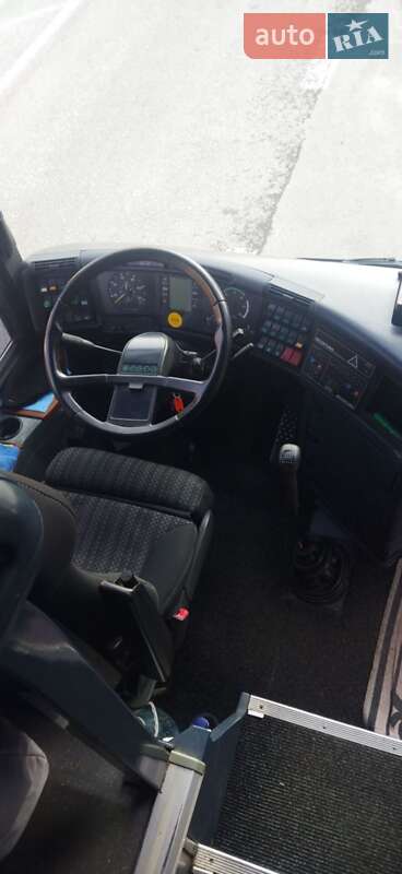 Туристический / Междугородний автобус Neoplan N 116 2000 в Ивано-Франковске