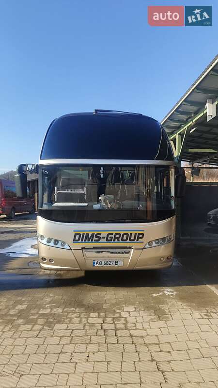 Туристический / Междугородний автобус Neoplan N 1216 2010 в Иршаве