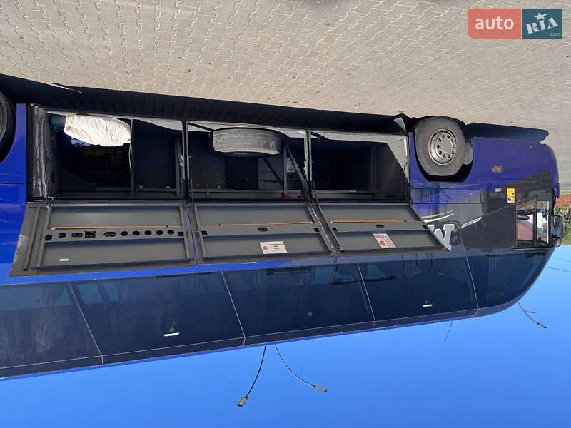 Туристичний / Міжміський автобус Neoplan N 1218 2011 в Снятині