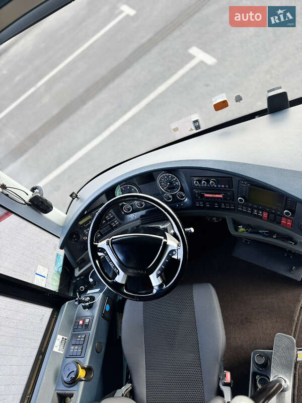 Туристичний / Міжміський автобус Neoplan N 5217 2011 в Чернівцях