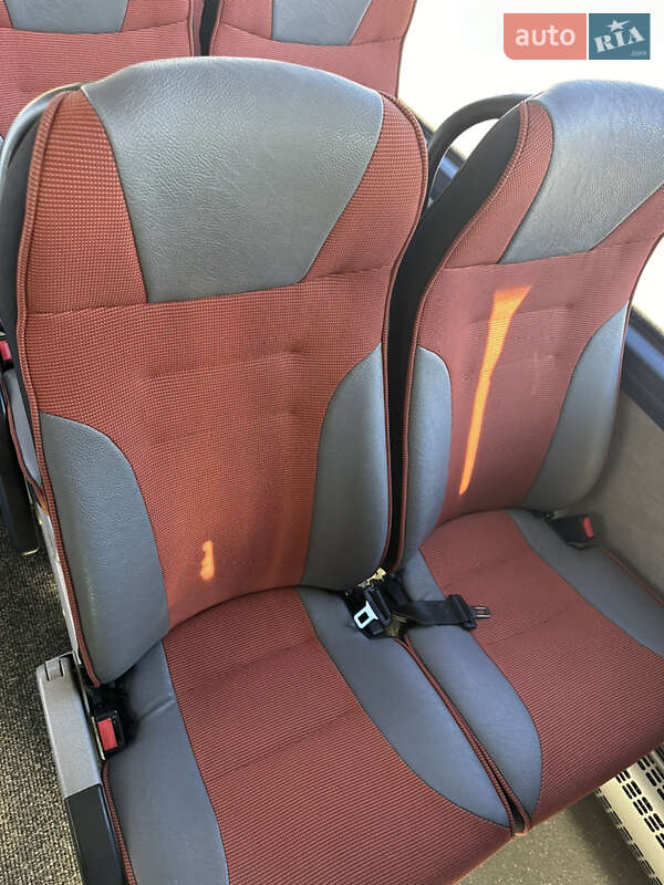 Туристический / Междугородний автобус Neoplan Tourliner 2010 в Киеве