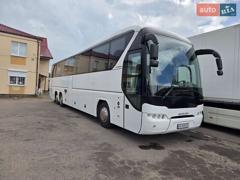 Туристический / Междугородний автобус Neoplan Tourliner 2012 в Киеве