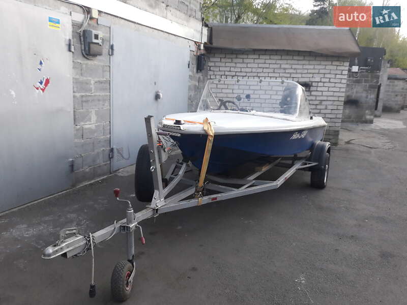 Лодка Нептун 2 2014 в Киеве
