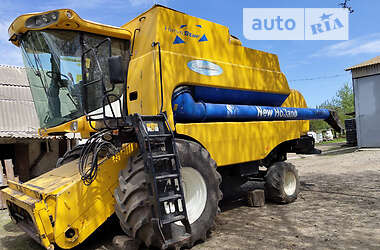Комбайн New Holland CSX 2007