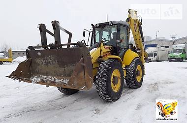 New Holland B 2010