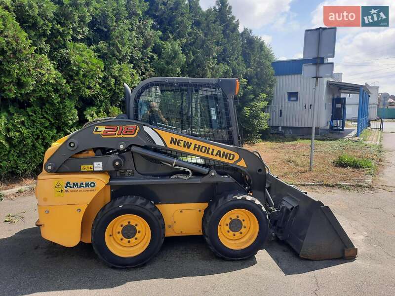 Міні-вантажник New Holland L218 2012 в Києві