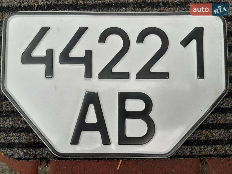 Минипогрузчик New Holland LB115 4PS 2000 в Виннице фото 8 Минипогрузчик New Holland LB115 4PS 2000 в Виннице