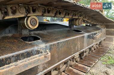 Гусеничный экскаватор New Holland LB 2008 в 