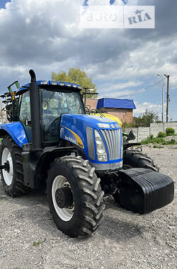 Трактор сільськогосподарський New Holland T8040 2007 в Дніпрі
