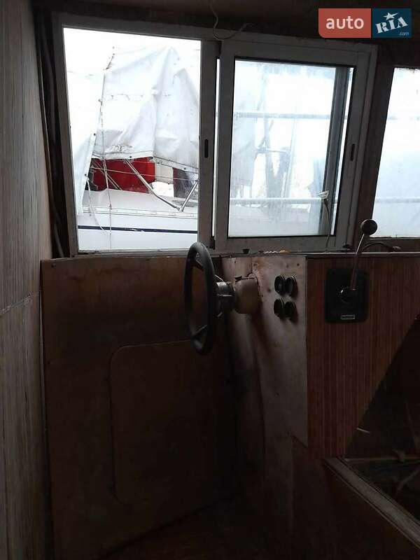 Моторная яхта Nimbus Commander 2004 в Киеве фото 5 Моторная яхта Nimbus Commander 2004 в Киеве