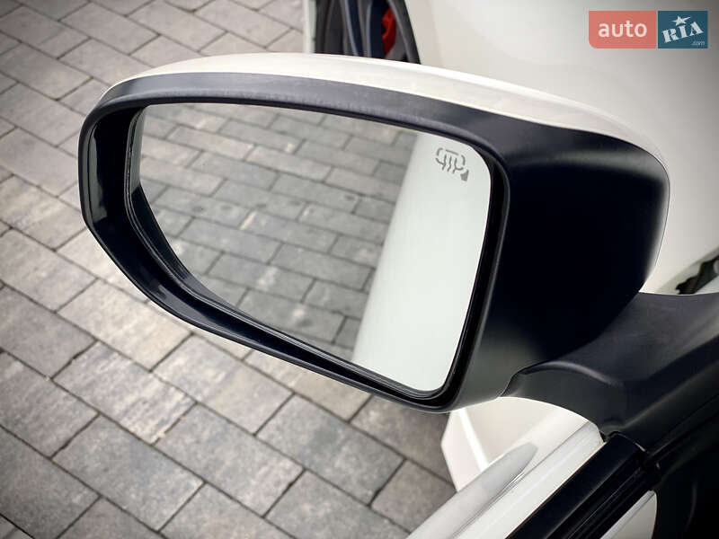 Купе Nissan 370Z 2015 в Киеве фото 18 Купе Nissan 370Z 2015 в Киеве