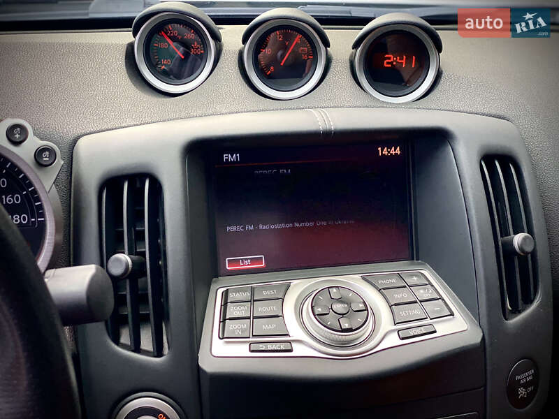 Купе Nissan 370Z 2015 в Киеве фото 30 Купе Nissan 370Z 2015 в Киеве