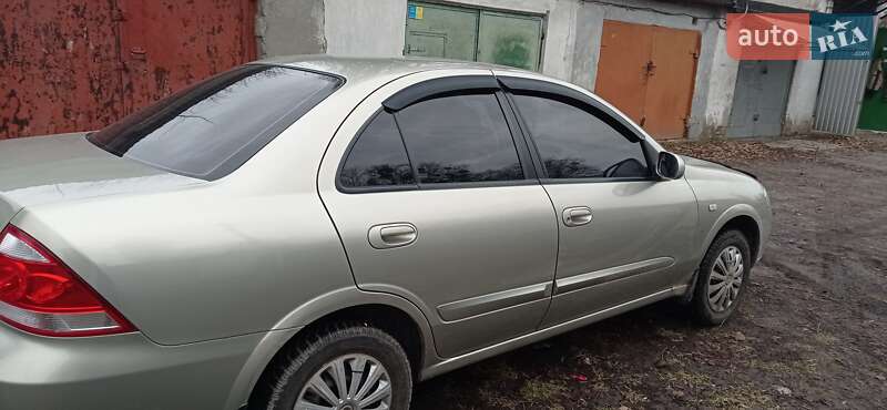 Седан Nissan Almera Classic 2007 в Звягеле