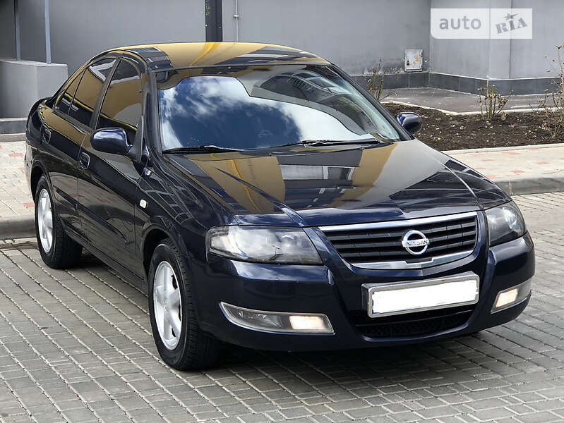 Седан Nissan Almera Classic 2011 в 