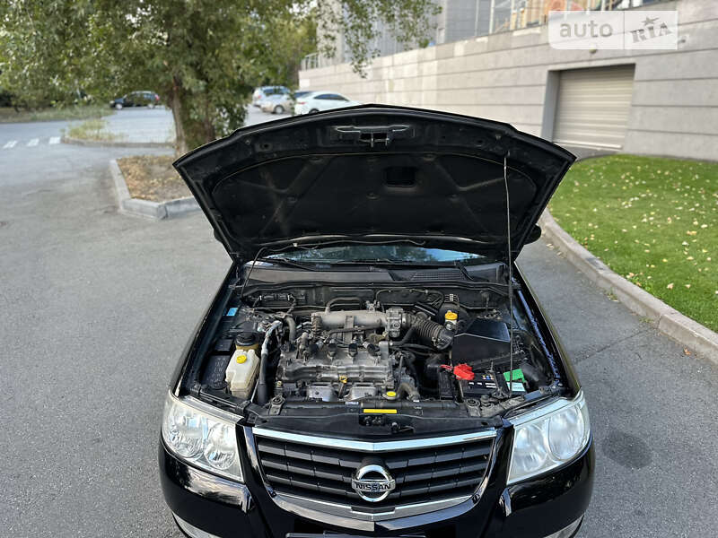 Седан Nissan Almera Classic 2007 в Киеве